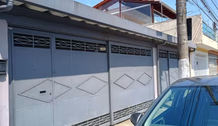 Casa de vila para venda com 3 quartos, sendo 1 suíte, 255m²