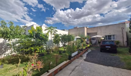 Casa de vila para venda com 2 quartos, sendo 1 suíte, 86m²