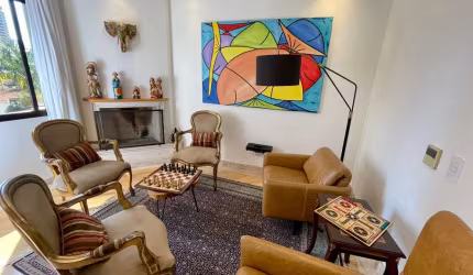 Apartamento tipo para venda com 4 quartos, sendo 4 suítes, 272m²