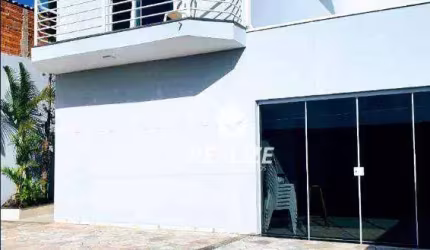 Casa com 3 dormitórios à venda, 300 m² por R$ 800.000,00 - Altos do Paraíso - Botucatu/SP