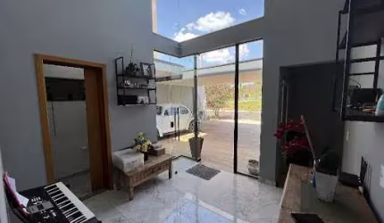 Casa com 3 dormitórios à venda, 200 m² por R$ 950.000,00 - Bairro Alto - Botucatu/SP