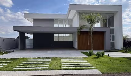 Casa com 3 dormitórios à venda, 352 m² por R$ 2.500.000,00 - Sociedade Hípica de Botucatu - Botucatu/SP