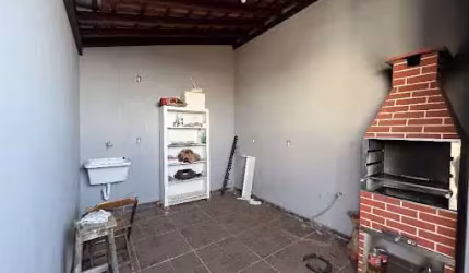 Casa com 2 dormitórios à venda, 90 m² por R$ 330.000,00 - Jardim Cambuí - Botucatu/SP