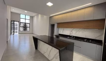Casa com 3 dormitórios, 220 m² - venda por R$ 850.000,00 ou aluguel por R$ 4.500,00/mês - Residencial Ouro Verde - Botucatu/SP