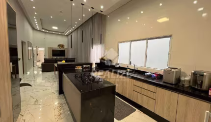 Casa com 3 dormitórios à venda, 210 m² por R$ 950.000,00 - Jardim Ouro Verde  - Botucatu/SP