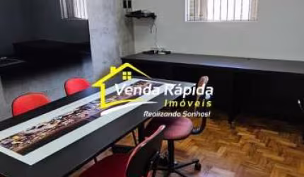 Casa Comercial c/ 4 salas / 2 banheiros/ cozinha/várias vagas de garagem.  Loc.Vila Arens, Jundiaí-SP