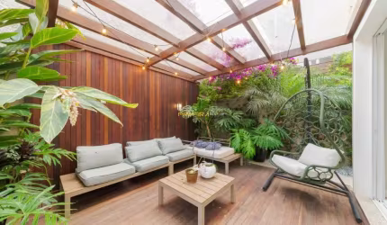 Elegância e Conforto: Casa Reformada de 4 Quartos e 6 Vagas no Residencial Jardim América