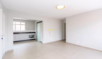 Edifício Antares - Apartamento 3 quartos Semimobiliado no Agua Verde