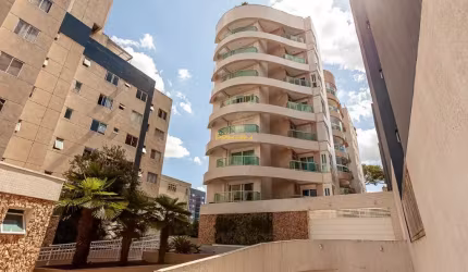 Viva Com Estilo e Sofisticação: Cobertura de 3 Quartos no Ed. Fontana Bellagio