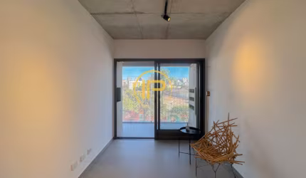Muda - 2 Dormitórios, 74 m², Sacada E Churrasqueira, no Água Verde