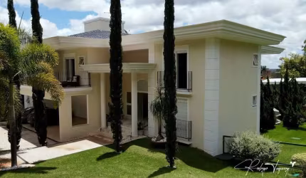Sobrado Imponente com Vista para o Lago – Aldeia do Vale
