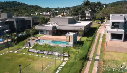 Casa térrea à venda no Aldeia do Vale – Moderna, nova, com lazer completo e vista para mata e lago