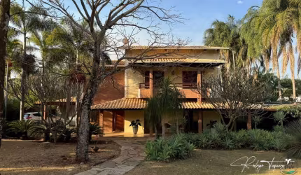 Residência com Piscina e Espaço Gourmet no Aldeia do Vale – Conforto e Funcionalidade