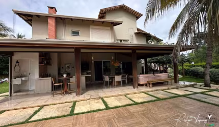 Sobrado Aconchegante no Aldeia do Vale – Localização Central e Lazer Completo para a Família