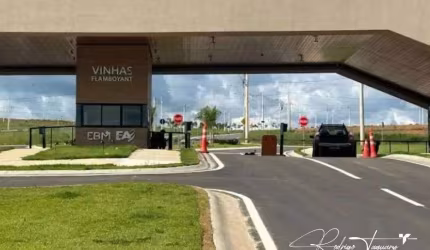 Lote à venda no Condomínio Vinhas Flamboyant – Parte alta, 367 m² e localização privilegiada