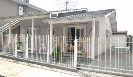 Casa a venda no bairro São Francisco - Garibaldi/RS