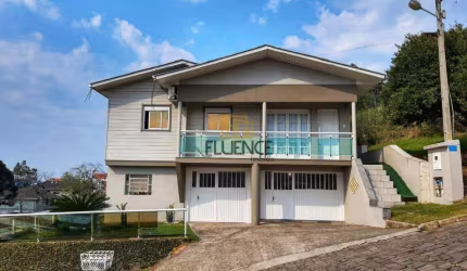 Casa à venda, 2 quartos, 3 vagas, Aurora - Carlos Barbosa/RS