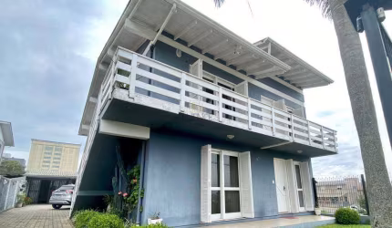 Casa à venda, 6 quartos, 4 vagas, São Roque - Bento Gonçalves/RS