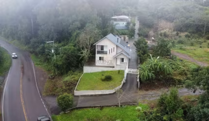 Casa à venda, 8 quartos, 1 suíte, 4 vagas, ArcoVerde - Carlos Barbosa/RS