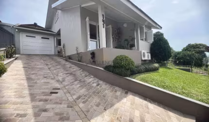 Casa à venda, 3 quartos, 1 suíte, 1 vaga, Aurora - Carlos Barbosa/RS