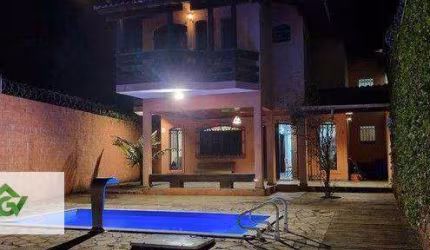Sobrado com 4 dormitórios à venda, 215 m² por R$ 848.000,00 - Massaguaçu - Caraguatatuba/SP
