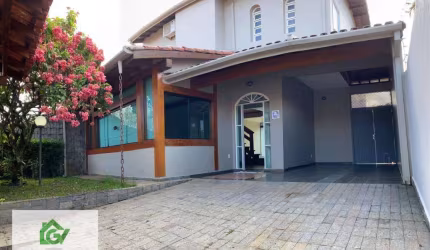 Sobrado com 4 dormitórios à venda, 240 m² por R$ 950.000,00 - Caputera - Caraguatatuba/SP