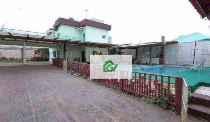 Sobrado com 4 dormitórios à venda, 272 m² por R$ 900.000,00 - Porto Novo - Caraguatatuba/SP