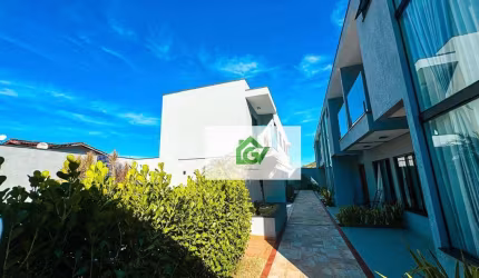 Casa com 3 dormitórios à venda, 111 m² por R$ 750.000,00 - Cidade Jardim - Caraguatatuba/SP