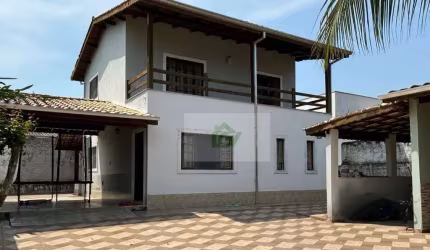Casa com 3 dormitórios à venda, 182 m² por R$ 800.000 - Pontal de Santa Marina - Caraguatatuba/SP