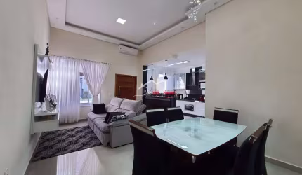 Casa 175m à venda no Condomínio Vila Ytu em Indaiatuba