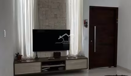 Linda Casa à venda no condomínio fechado Park Real em Indaiatuba