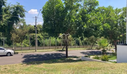 Maravilhoso lote de frente para mata no Condomínio Jardins Di Roma