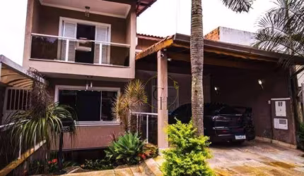 Casa com 5 quartos sendo 1 suíte à venda, 345 m² por R$ 990.000 - Jardim Rio das Pedras - Cotia/SP