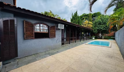 Casa com 6 quartos sendo 4 suítes, 280 m² - venda por R$ 790.000 ou aluguel por R$ 6.500/mês - Vargem Grande Paulista - Vargem Grande Paulista/SP
