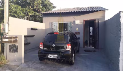Casa para Venda em Florianópolis, São João do Rio Vermelho, 1 dormitório, 1 banheiro, 2 vagas