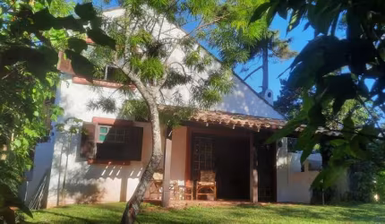 Pousada para Venda em Florianópolis, Ponta das Canas, 3 dormitórios, 3 suítes, 6 banheiros, 3 vagas