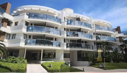 Apartamento para Venda em Florianópolis, Jurerê Internacional, 2 dormitórios, 2 suítes, 1 banheiro, 2 vagas