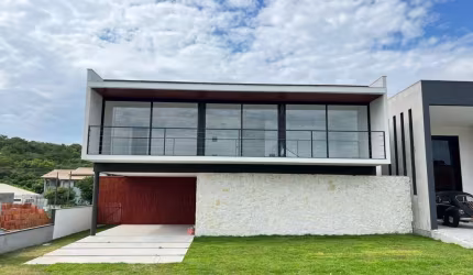 Casa para Venda em Florianópolis, Ingleses do Rio Vermelho, 5 dormitórios, 2 suítes, 2 banheiros, 2 vagas
