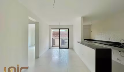 Apartamento com 2 dormitórios à venda, 70 m² por R$ 580.000,00 - Várzea - Teresópolis/RJ