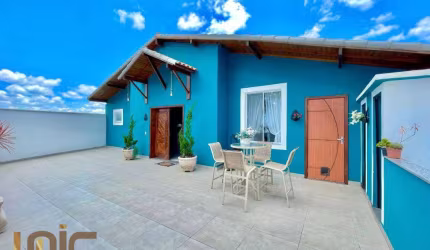 Casa com 4 dormitórios à venda, 450 m² por R$ 990.000,00 - Barra do Imbuí - Teresópolis/RJ