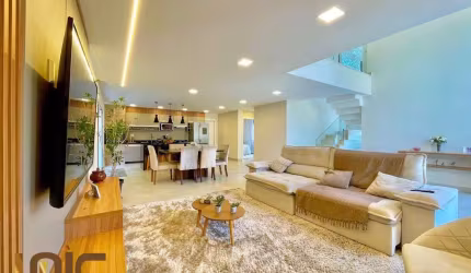 Casa com 3 dormitórios à venda, 226 m² por R$ 1.200.000,00 - Bom Retiro - Teresópolis/RJ