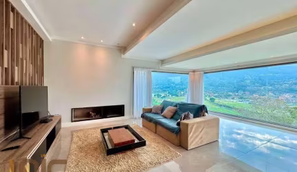 Casa com 3 dormitórios à venda, 500 m² por R$ 3.800.000,00 - Comary - Teresópolis/RJ