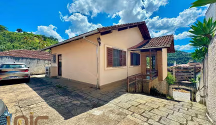 Casa com 3 dormitórios à venda, 100 m² por R$ 850.000,00 - Parque São Luiz - Teresópolis/RJ