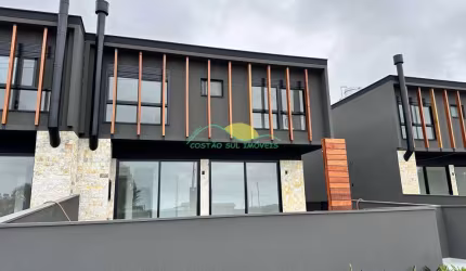 ALUGUEL - Casa com 3 suítes no Residencial Morada das Pedras, a 290m da Praia do Morro das Pedras -