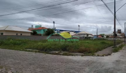 Terreno Comercial e Residencial de 1440 m² no Carianos, Loteamento Santos Dumont, ótima infra estru