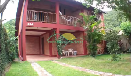 'Seu Novo Lar: Casa de 4 Quartos à Venda, na Praia da Solidão em Pântano do Sul, Florianópolis/SC'