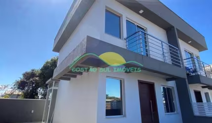 ALUGUEL - Ótima casa com 2 quartos, terreno individual, localização privilegiada, Cozinha montada