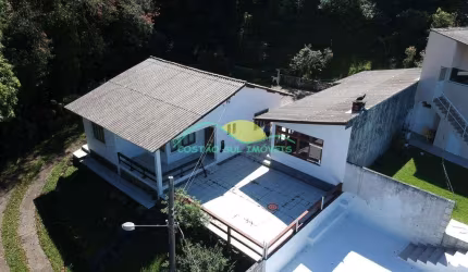Casa à Venda com Acesso Exclusivo à Praia – Praia da Solidão, Sul da Ilha – Florianópolis/SC