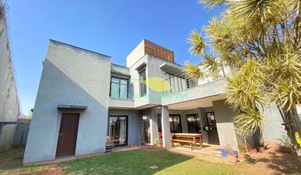 Casa de Arquitetura Contemporânea com Vista para o Morro do Lampião ( Venda ou Locação ) Anual no C