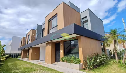 Casa geminada com 3 quartos, sendo um deles suíte, financiável - Campeche - Florianópolis/SC